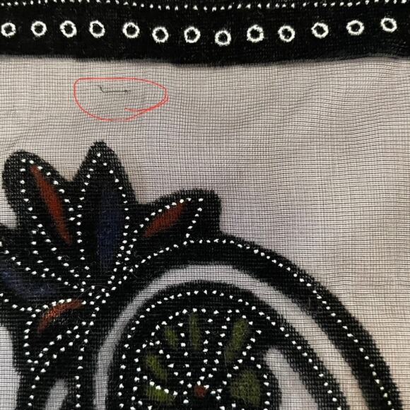 Besarani London vintage women's shawl/wrap scarf. - Picture 10 of 14